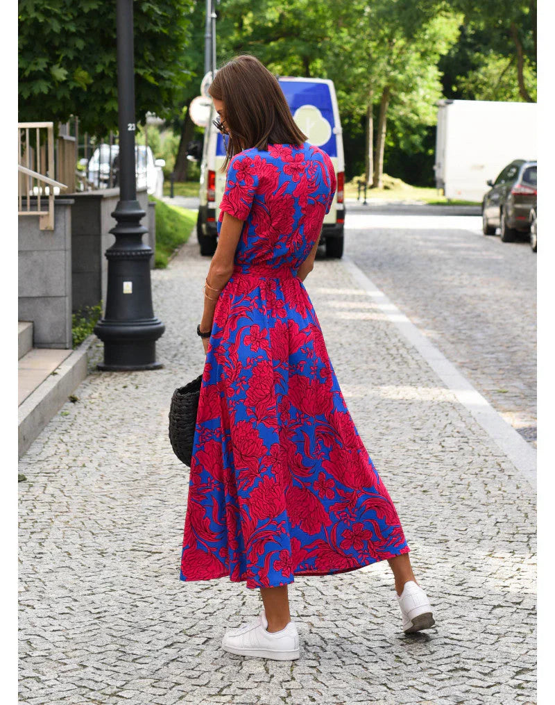 Suzanne - Elegant V-Neck Dress