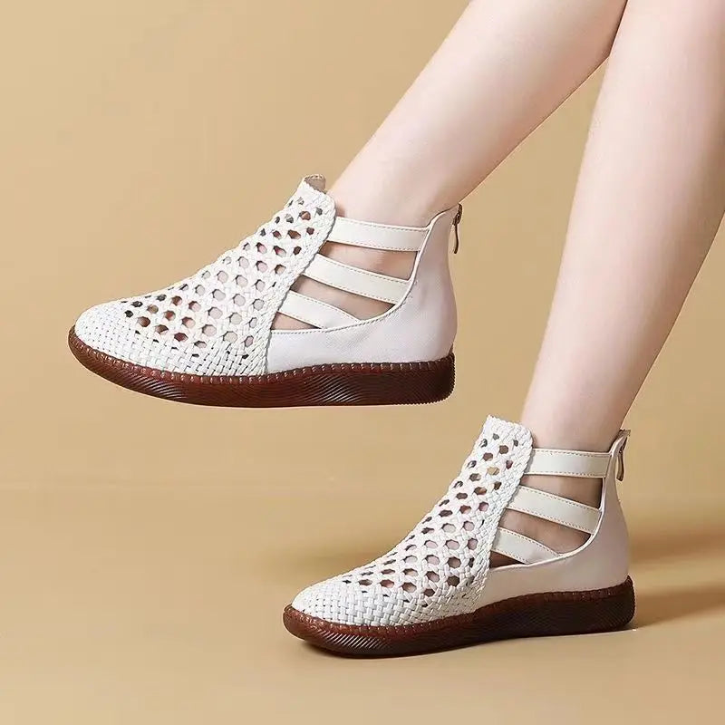 Cleopatra sandals - comfortable and stylish