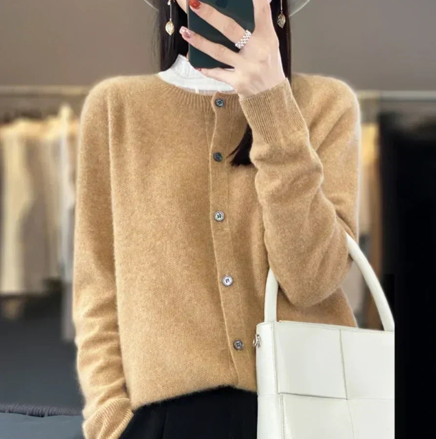 Victorial | Timeless Wool Cardigan (1+1 FREE)