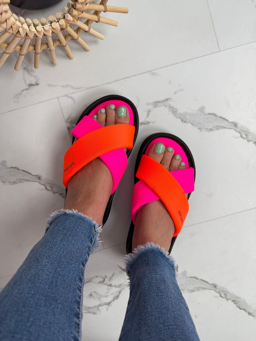 Tutto™ | Comfortable Orthopaedic Fuchsia Slides