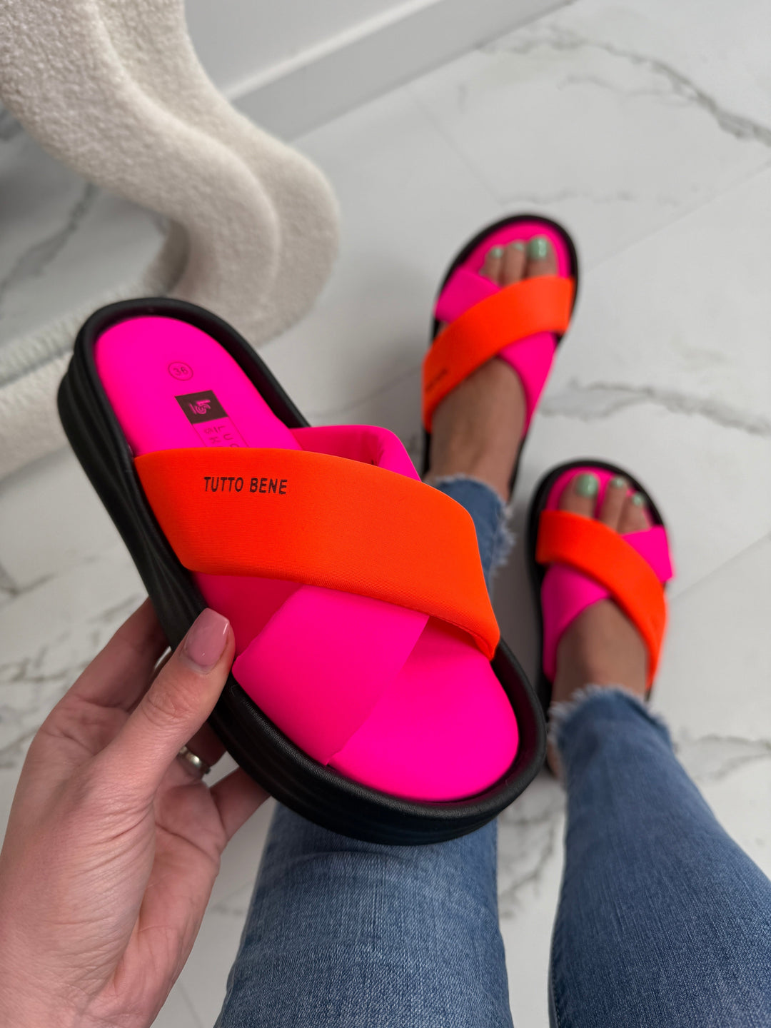 Tutto™ | Comfortable Orthopaedic Fuchsia Slides