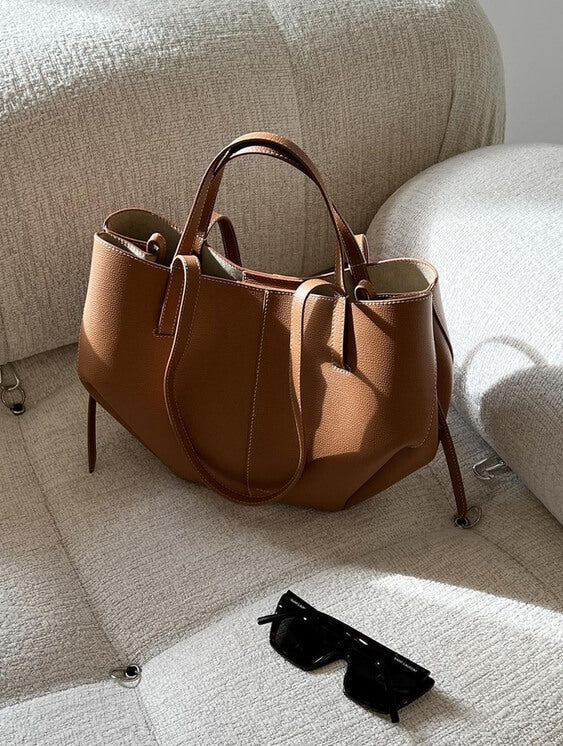 Alice | Shapely Tote Bag With Side Gathers